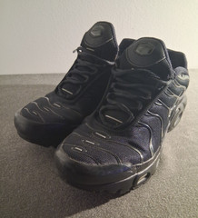 Nike Air Max Plus Black Unisex Kids Sneakers US 6.5Y CD0609-001
