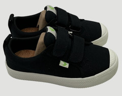 Cariuma OCA Low Kid’s Size 13K Black Canvas Sneakers NIB