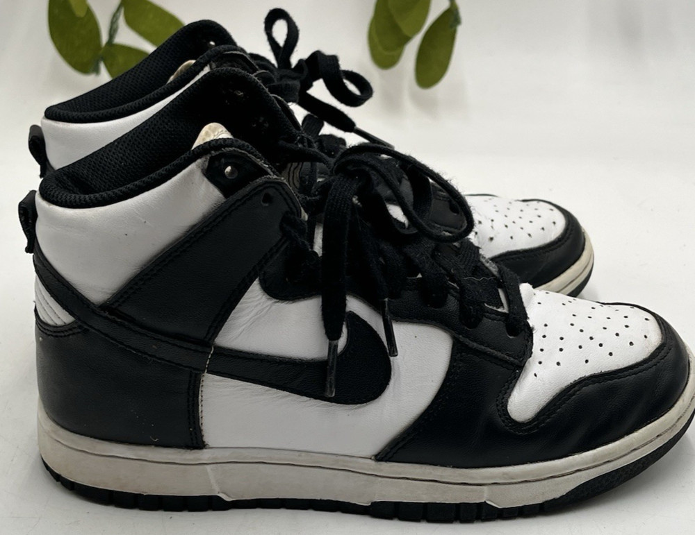Nike Air Jordan 1 Mid Dunk High Panda Size 7.5 Lace Up Sneaker’s