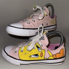 Converse All Star Chuck Taylor X Looney Tunes Tweety Bird Sneaker Size Youth 3