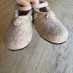 SATCH&SOL Handmade Artisan Wool Felt Mary Jane Slippers Kid Sz 13 Foral Mongolia