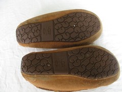 UGG Dakota Slip On Shearling Moccasin Chestnut Slippers Unisex Big Kids Size 2
