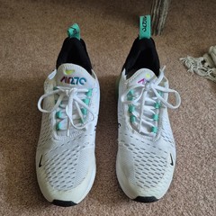 Nike Air Max 270 GS – DX3347 100 – White Volt – Size 6.5 Youth (No inserts)