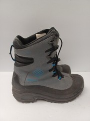 COLUMBIA Boots WATERPROOF Snow Hiking 200grams Sz 7 UNISEX Black Omni-heat