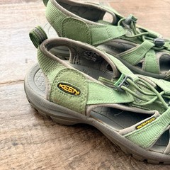 Keen Big Kid Venice H2 Sandal, Light Green, 5