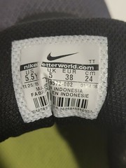 Junior’s Nike AIR Max INVIGOR