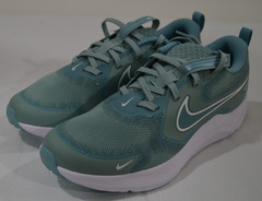 Nike Cosmic Runner (GS) Color: Mint/Tan Size 6.5Y (New)