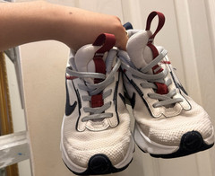 Nike Air Max INTRL Lite White/Gray/Red Lace-Up Sneakers Kids 2.5Y DH9393
