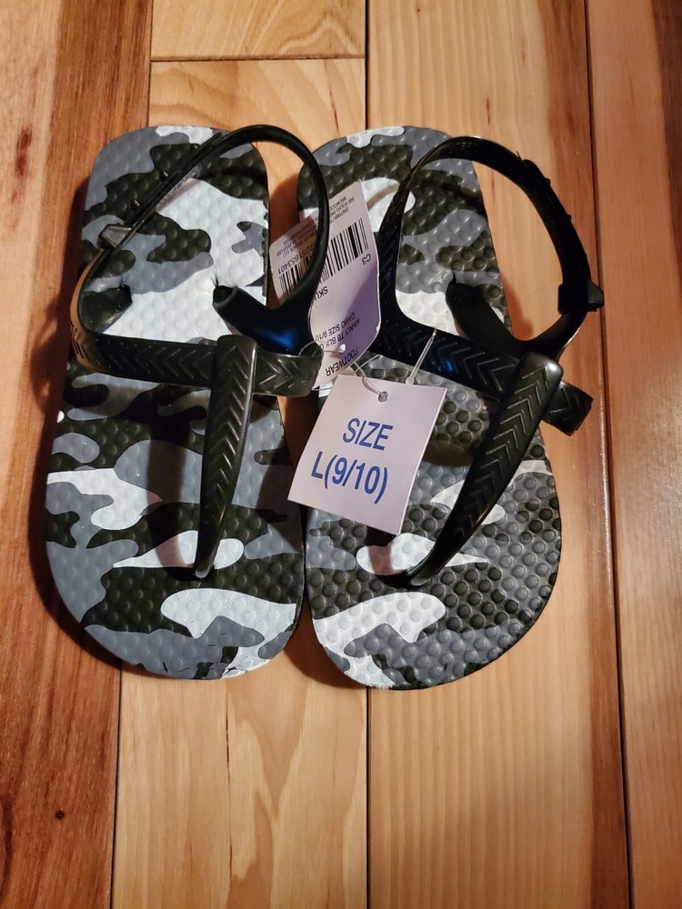 Children Sandals Black White & Gray Camouflage Theme by Kinnly- Size 9/10 Large
