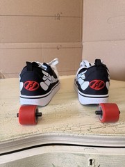 Heelys Pro 20 Print Skeleton X-Ray Skate Shoes Y6 Black White ABEC 5
