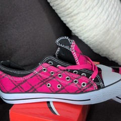 Collection O Unisex Kids Plaid Canvas Low Top Lace-Up Sneakers Pink/Black 10