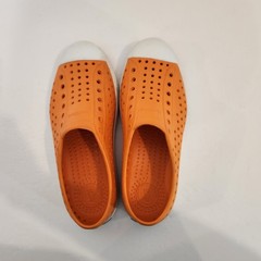 NATIVE SHOES Jefferson CLASSIC Orange Lightweight Slip On Big Kids|Juniors 4