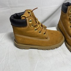 Timberland Big Kid 10960 6 Inch Classic Boots size youth 9m