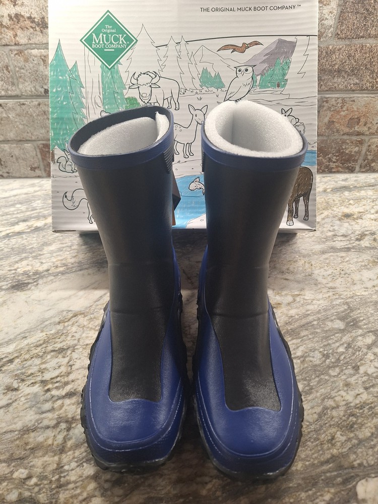 Muck Boots Youth Forager Black/Blue Size 5K