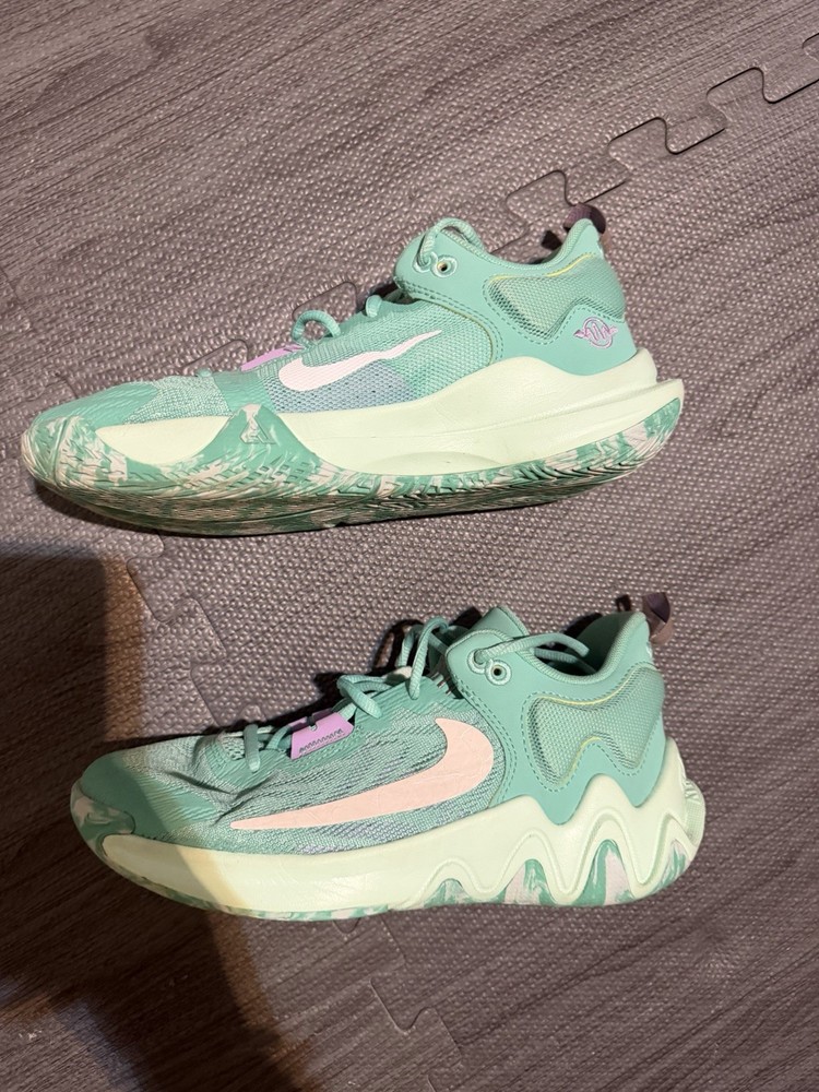 Nike Giannis Antetokounmpo Immortality 2 Shoes White Mint Purple Size 6 Y