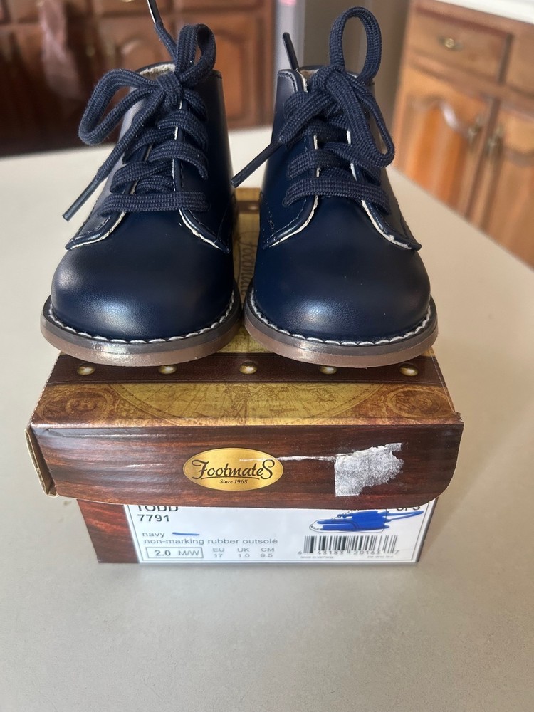 Footmate Todd baby size 2 Navy Classic Hard Bottom Hi Top Dress New