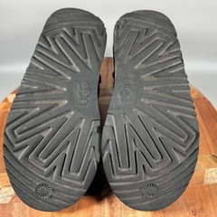 UGG Classic Ultra Mini Black Suede Kids Boots Size 2 1017715K Ankle Shearling