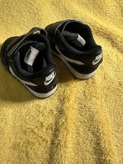 Nike MD Valiant Size 5C TD Armory Black/White classic ‘80s Suede (Preowned)
