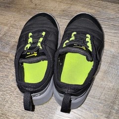 Nike Air Max Motion 2 Black Volt Gunsmoke Toddler Shoes AQ2744-011 Size 8C