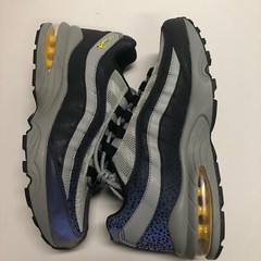 Nike Air Max 95 (GS) Off Noir/Dynamic Yellow Grey BV1245-001 Size 6Y & 6.5Y