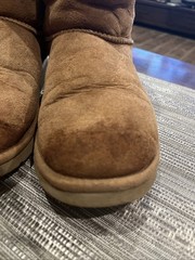 UGG Australia Kids Size 6 ,Classic Short Boots Chestnut 5251 Y Youth