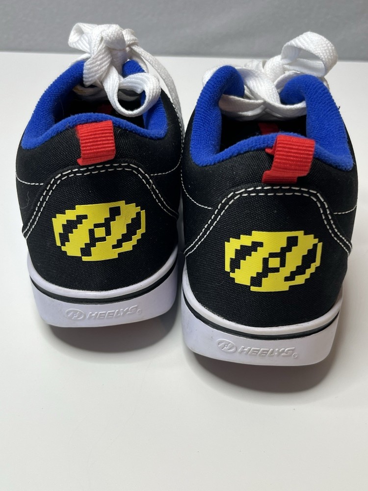 Heelys Pro 20 Pac-Man Edition YTH Size 4 Ghost Shoes/ kids shoes