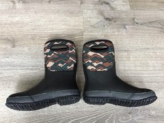 Bogs Neo-Classic Landscape Boots Kids Size 4 Black Camo Waterproof Winter 73236