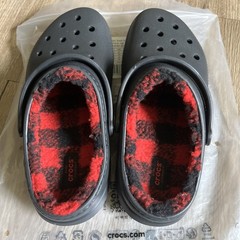 Crocs Classic Lined Red & Black Buffalo Check Youth Kids Junior Size J4 NEW