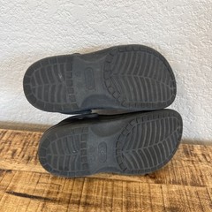 CROCS – Black unisex Crocs Size 13 Youth – Classic Clogs, Kids Shoes School