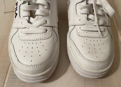 Fila white leather shoes size 5.5 youth kids boys girls unisex