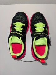 Youth/Preschool Under Armour Assert 9 Running Sneakers–Black W/Pink & Lime| 12K