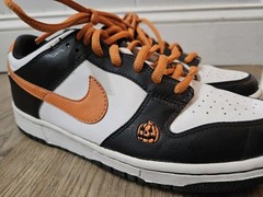 Size 6Y – Nike Dunk Low GS Premium Halloween 2007 Sneakers