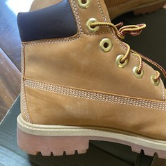 Juniors Timberland Premium 6″ WP Boot – Wheat Nubuck TB 012909 713 Size 4.5