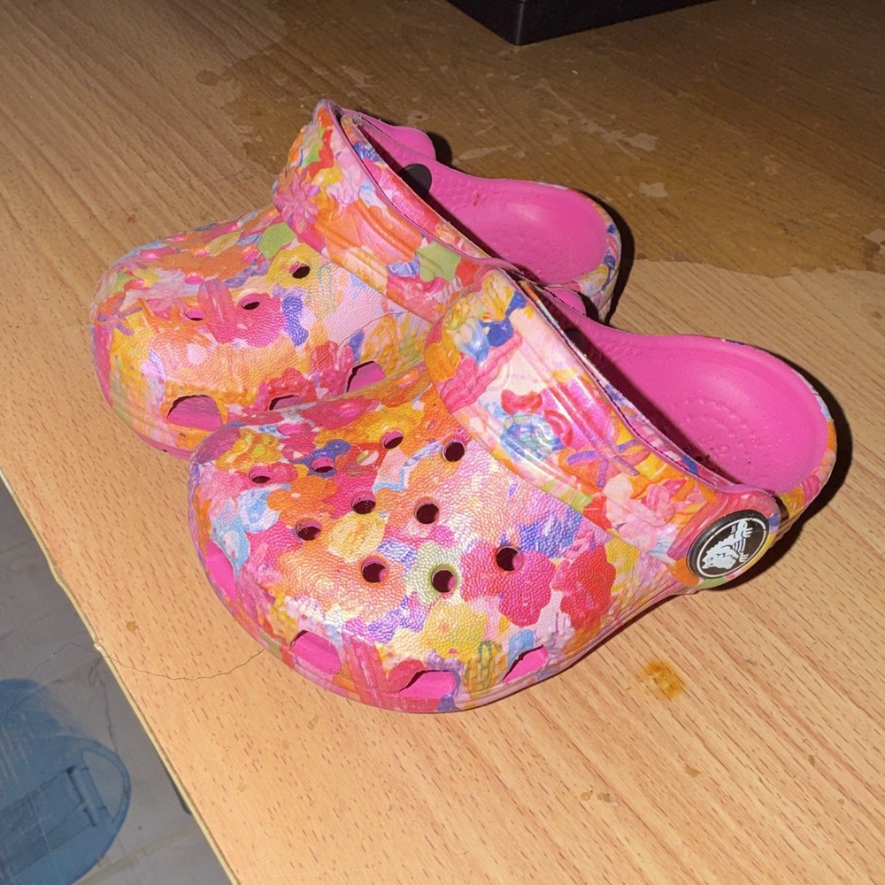 Crocs Classic Kids Clog Pink Multicolor Paint Splatter Slip-On Size 4