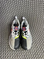 Nike Lebron 18 Low Bugs Vs Marvin Space Jam Sneaker Shoes Kids Size 3 Youth