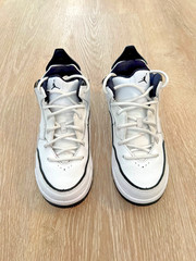 Nike Air Jordan Courtside 23 Leather Trainers US Size 2 White Black CLEAN