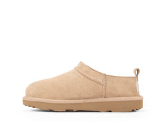 UGG Little Kid/Big Kid Classic Micro Boot – Sand Suede, Size 1 [1174410K]