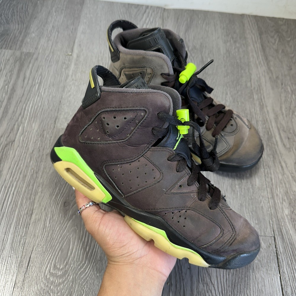 Nike Air Jordan 6 Retro GS ‚Electric Green‘ Preowned 384665-003 Sz 5y / 6.5 W