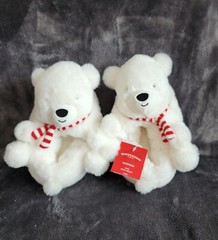 New Targe Kid’s winter Holiday Christmas Polar Bear Character Slippers, size 2-3