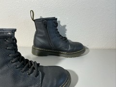 Dr Doc Martens 1460 J Black Leather Combat Boots Zip Kids Youth Size 1 US