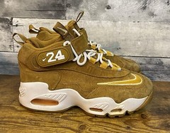 Nike Air Griffey Max 1 Wheat 2022 White Light Brown Gum D06685-700 Size 6.5 Y
