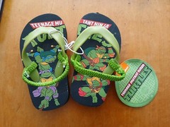 NICKELODEON KIDS TMNT FLIP-FLOPS – SLIP-ON SANDALS – SMALL 5/6 – NEW WITH TAG