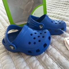 NWT Crocs Littles Toddler Blue C2/C3 Unisex Clog Shoes w/Strap – New in Box