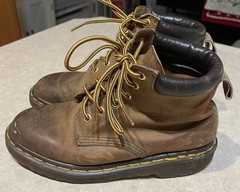 Vintage Dr. Martens Doc England 90’s Brown Lug Sole 939 Ankle Boots US 5 Youth