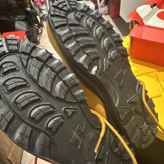 Nike Manoa Leather GS Boot. 5Y. Brand New.