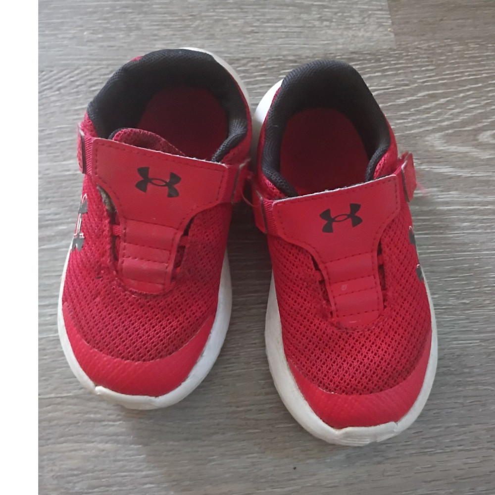 7.5 Under Armour Unisex Kids Red Mesh Low Top Hook & Loop Sneakers