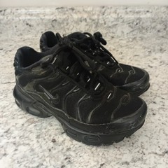 Nike Air Max Plus Running Kids Boys Triple Black Yellow CD0610-001 Size 12C