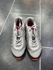 Size 6.5y – Nike Air Max Invigor Low Hyper Pink 749575060