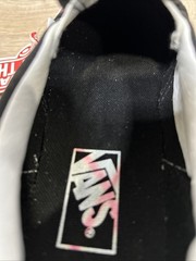 Vans Kids Jaws Shark Sunset Classic Slip On Sneakers 507698 Size 1.5 New