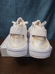 Nike Air Huarache Triple White GS 654275-110 Size 6.5Y | Women’s 8 | Retro